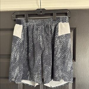 Lululemon Surge Shorts - Lined